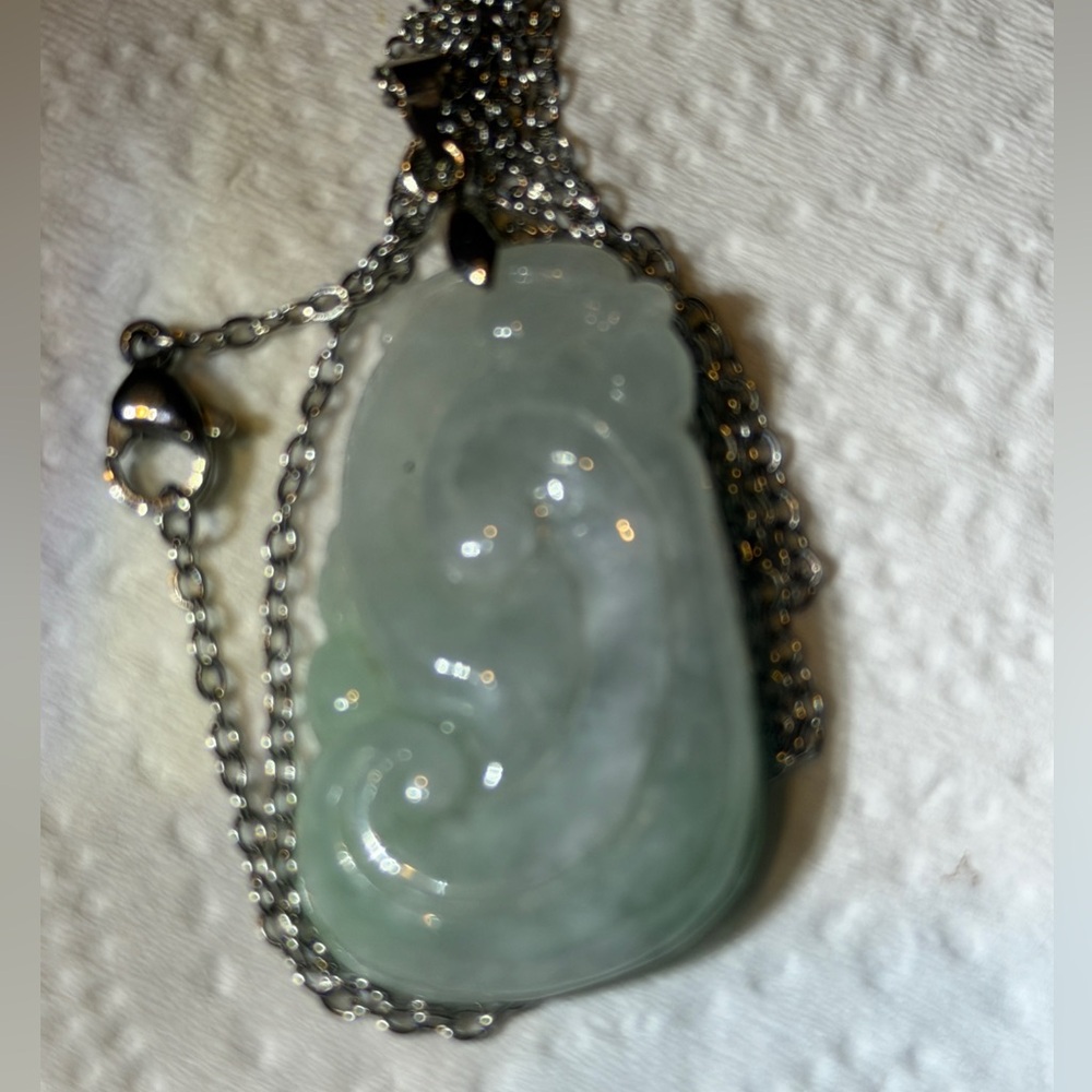 Type a lucky Green jade Pendant Necklace